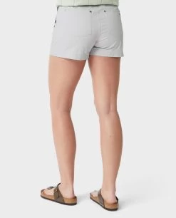STIO Women's Rivet Twill Short - 3" 23 STIO Women's Rivet Twill Short - 3" -Stio 100227 198 3 4 Bottom