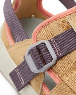 STIO Women's Cut Bank Shoe -Stio 100262 256 Detail Closure