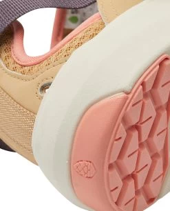 STIO Women's Cut Bank Shoe -Stio 100262 256 Detail Heal Cone Tread