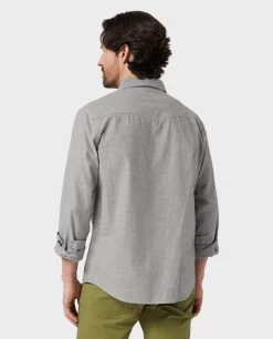 STIO Men's Ashton Chambray Shirt -Stio RESHOOT 200084 171 4 top 64d80b37 a64e 4c2b a406 9fbbbf5c2354